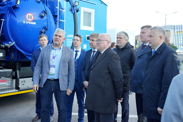    На международном форуме представили новые машины для нефтегаза, изготовленные в Кирове