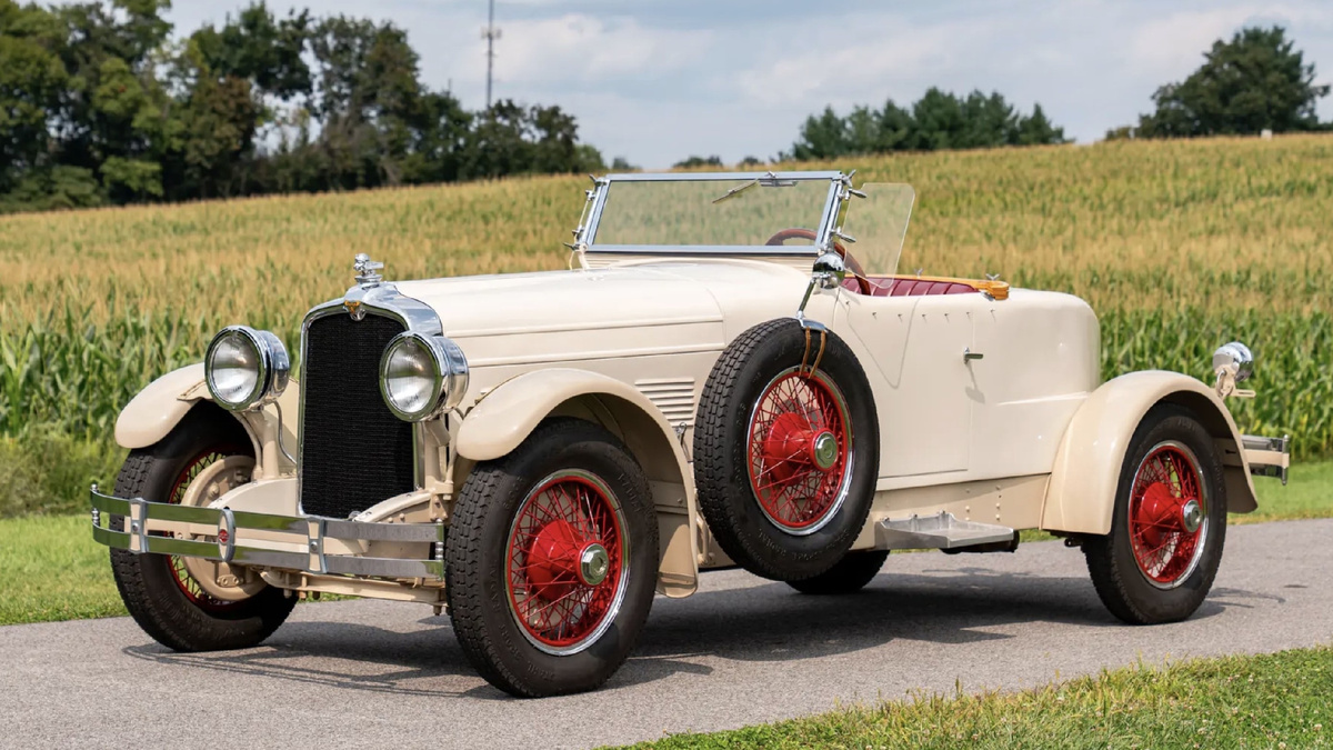 Stutz AA Vertical Eight Black Hawk