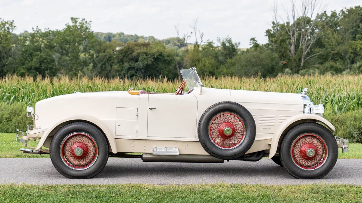 Stutz AA Vertical Eight Black Hawk