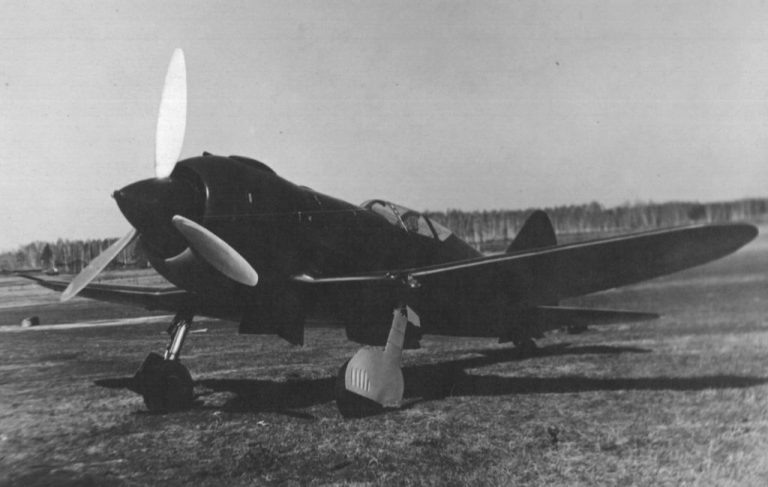 И-185 М-71"образцовый" (эталон) 42-го года. Фотография из открытых источников в интернете.