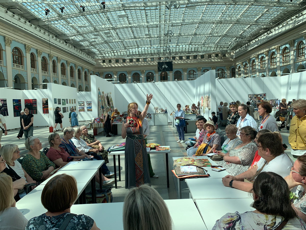 Фестиваль лоскутного шитья "Душа России" 2024 г. Открытый мастер-класс Лады Христенко