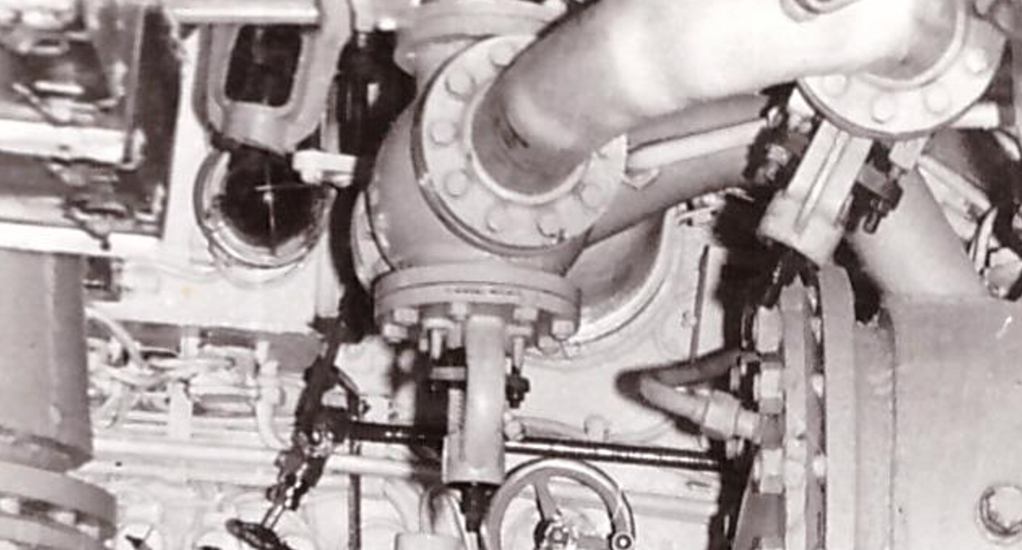 Фото кормовой части дизельного отсека 641 проект.  Снимал автор.