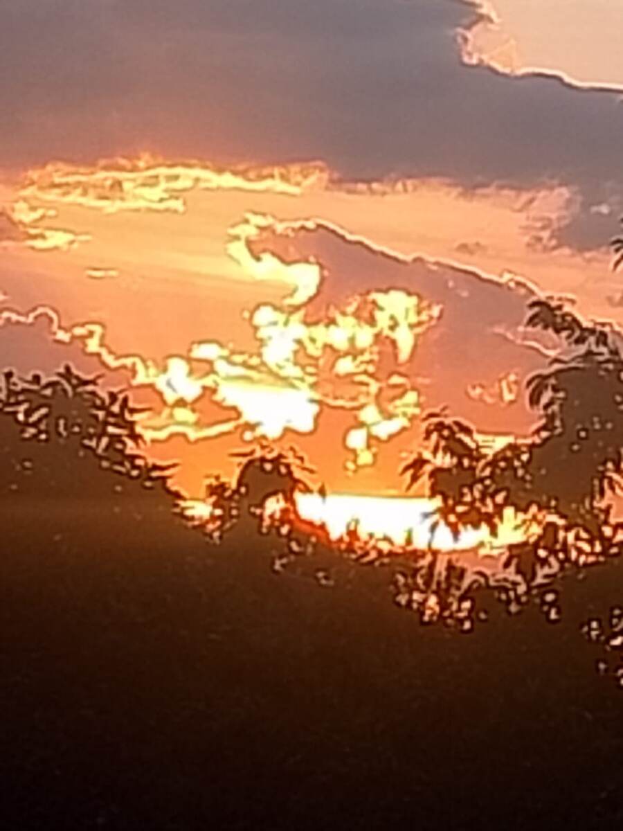 Красный осенний закат