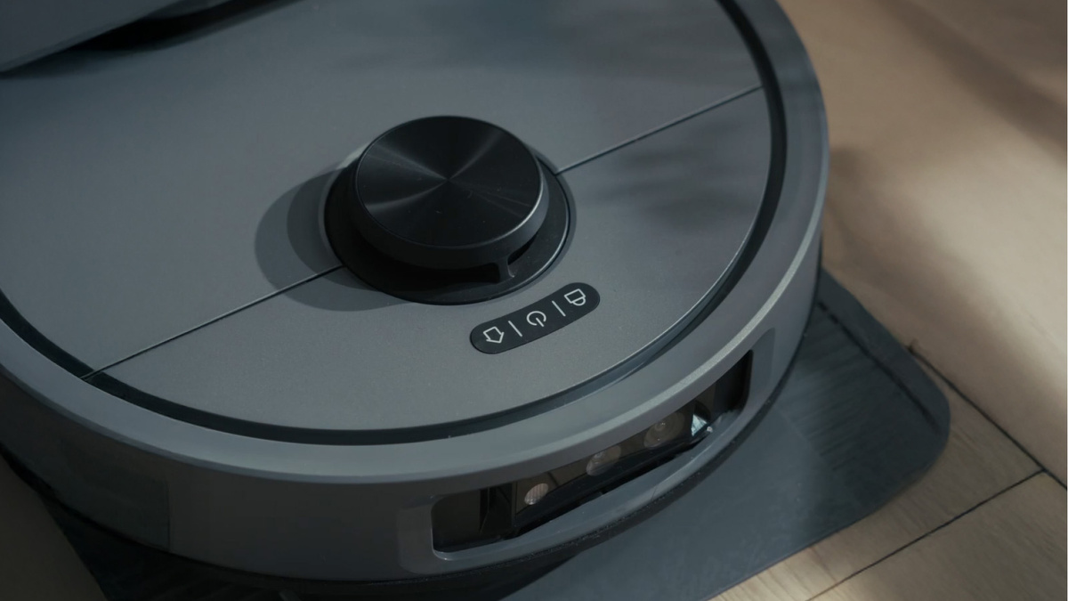 Робот-пылесос Polaris PVCRAC 7290 Wi-Fi IQ Home — работает с Алисой и другими голосовыми помощниками.