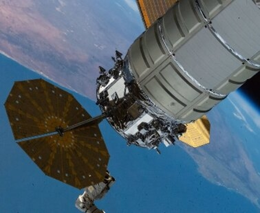 Грузовой корабль Cygnus XL в составе МКС. Фото: NASA