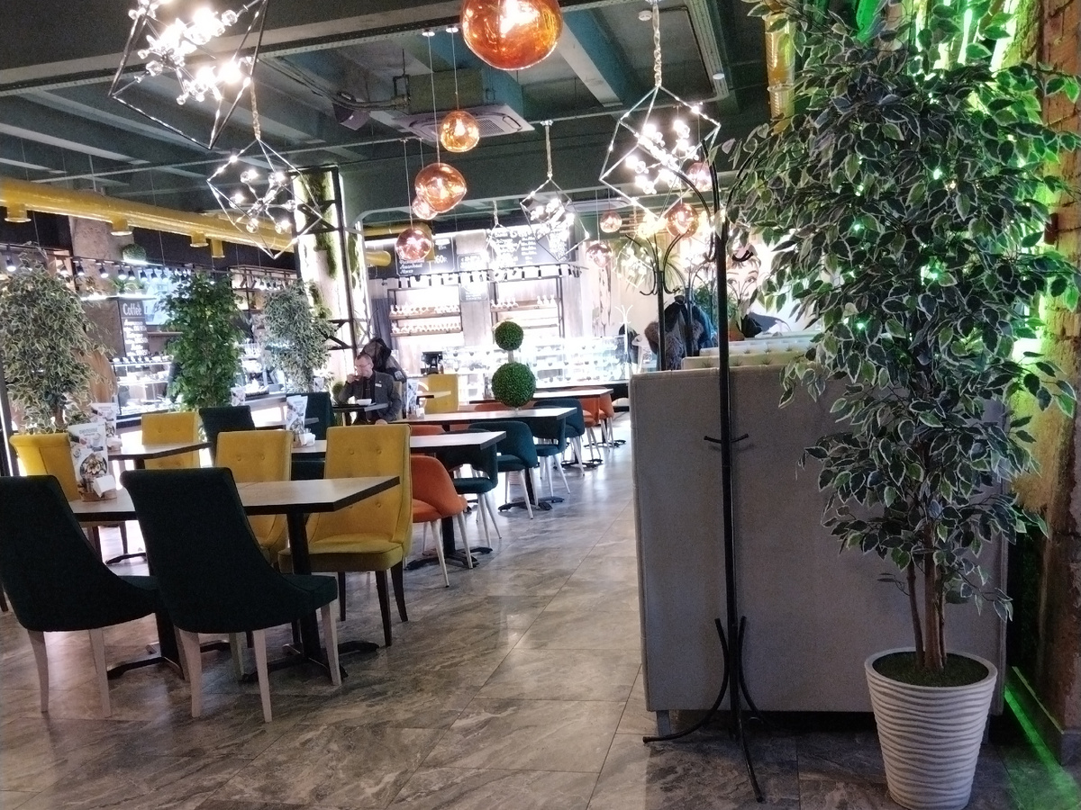 Вид со входа