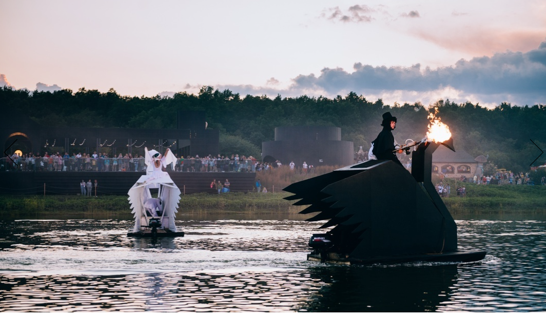 Кадр из архива «Эскизов в пространстве»