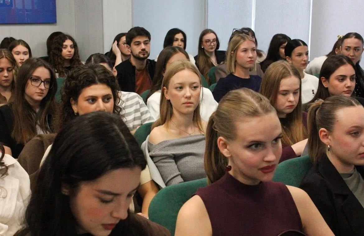 На журфаке КубГУ прошла XI Селезнёвская конференция // Фото: Виктория Сикриеру