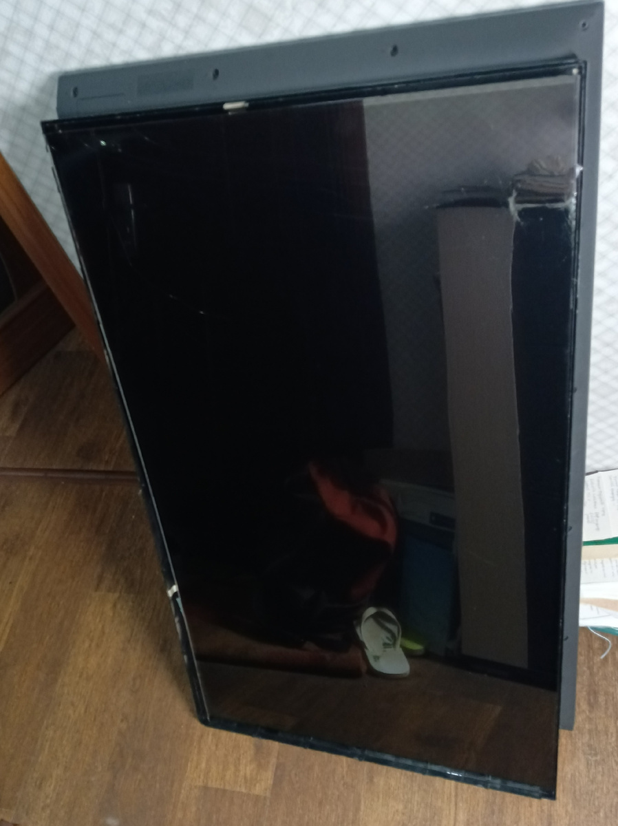 Темный экран, нет подсветки