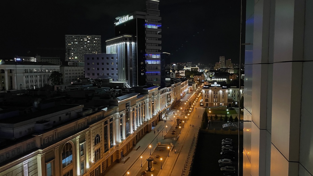 Улица Баумана вечером