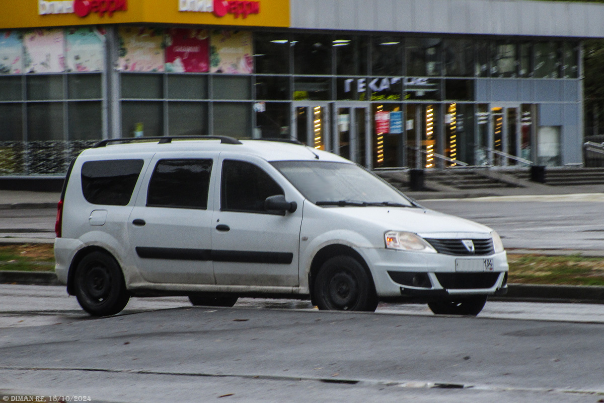 Dacia Logan MCV, 2010 года выпуска.
