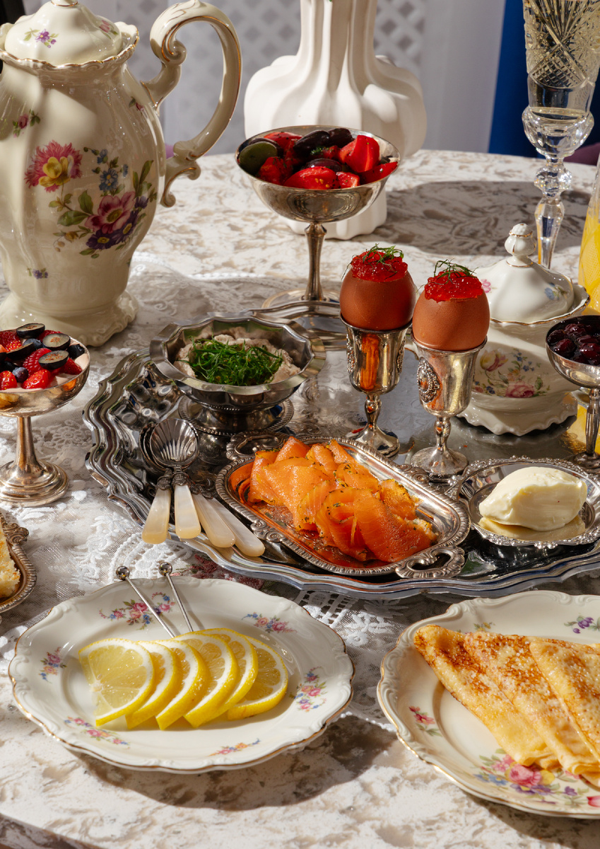 Чем кормят графинь 