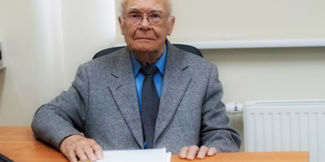 Творог для укрепления костей после 50, вы в своем уме? Диетолог советских олимпийцев не может поверить в некомпетентность современных врачей