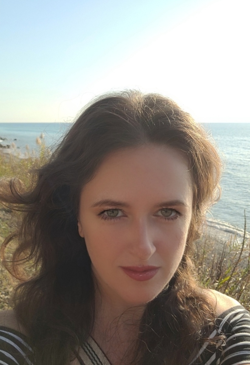 Меня зовут Ксения, я автор канала "Принцесса мапуче"