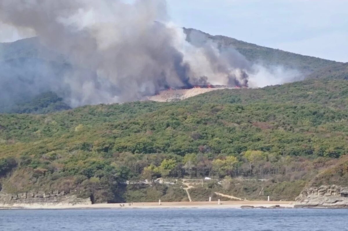    Качество воздуха замеряют во Владивостоке из-за пожара на мусорном полигоне