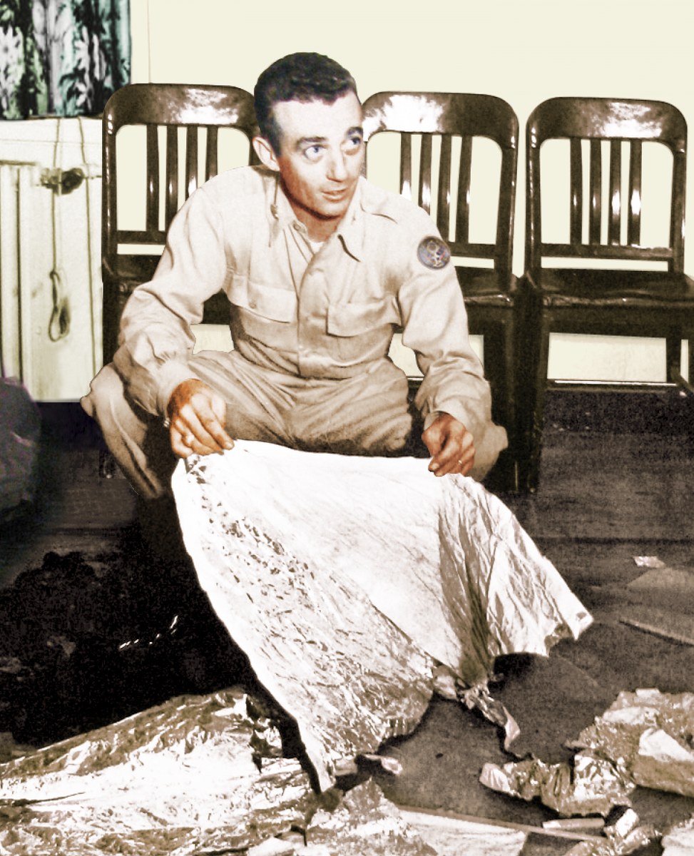 Обломки собрали и отправили в лабораторию. (Фото: d.newsweek.com).