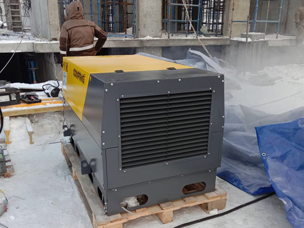 Основная задача в данном случае, это подбор агрегата, который будет стабильно выдавать необходимое количество сжатого воздуха для функционирования пневмоинструмента.