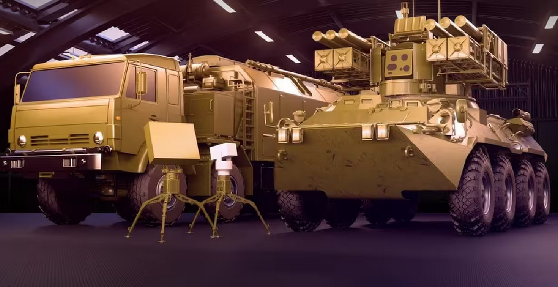 ЗРК "Крона" и контрольно-проверочная машина на базе автомобиля КамАЗ-6560 