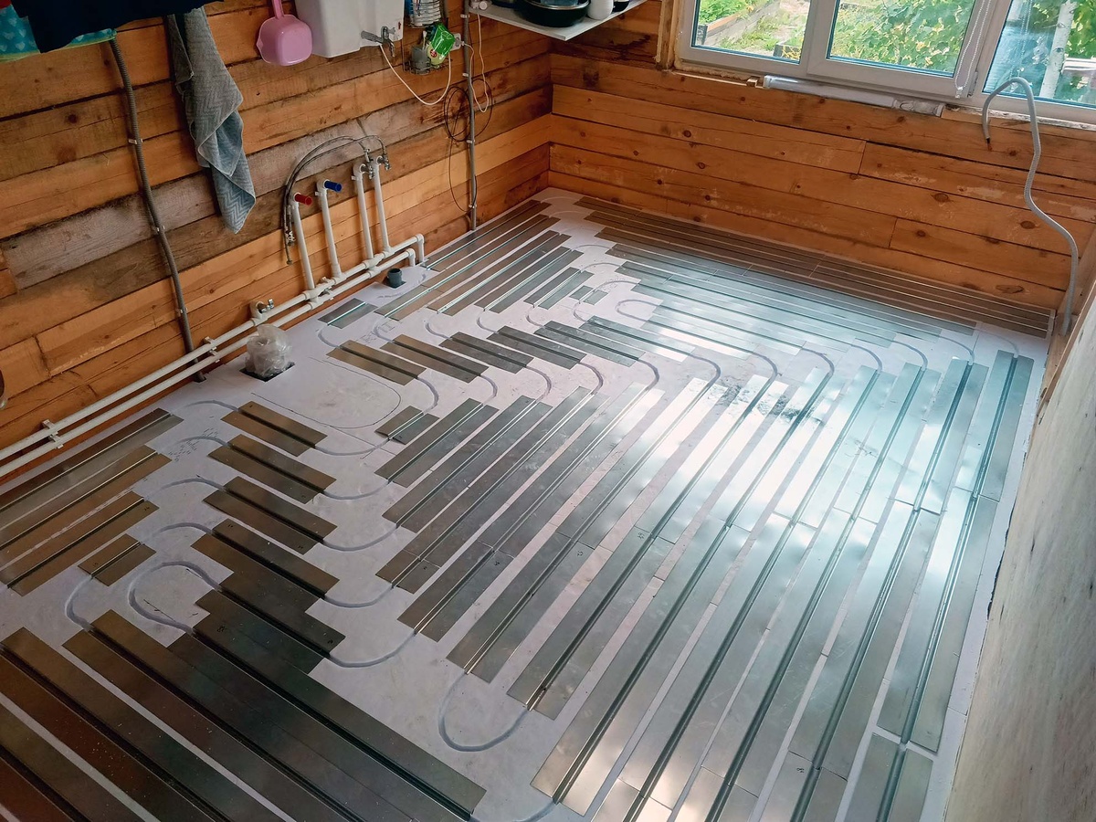 Монтаж водяного пола в Иркутске: https://teplosvet38.ru