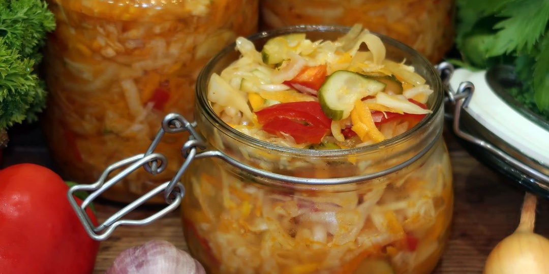 Салат из капусты на зиму «Огородник»