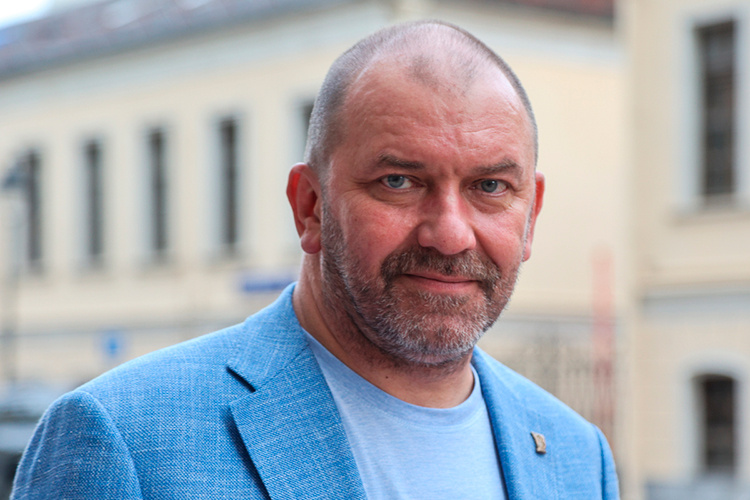    Александр Казаков: «Путин считает, что Европа лишилась ценностного суверенитета, сама от него отказалась. Это привело к тому, что Европа потеряла шанс в глобальной конкуренции».   
Фото: «БИЗНЕС Online»