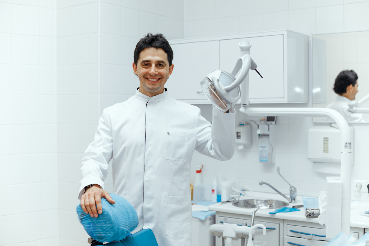 Фотография взята с сайта стоматологии Дмитрович Фэмили https://www.dmitrovich.ru/