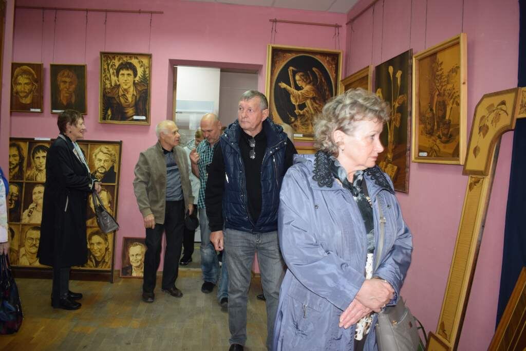 Листайте вправо, чтобы увидеть больше изображений