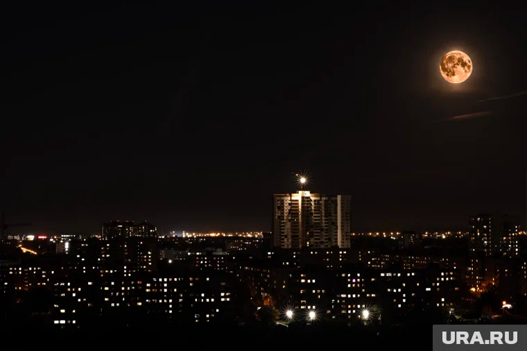 В результате ударов на Украине возникли проблемы с электроснабжением (архивное фото)
Фото: Руслан Яроцкий © URA.RU