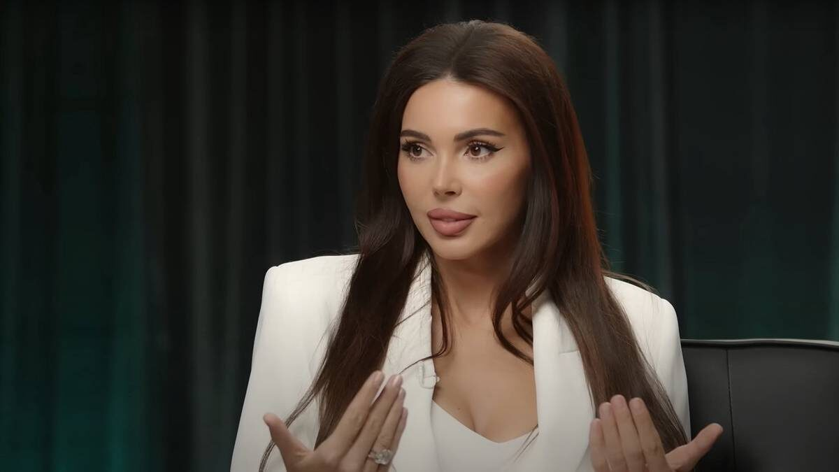 Оксана Самойлова родилась в апреле 1988 года в Ухте, росла и воспитывалась в обычной семье.