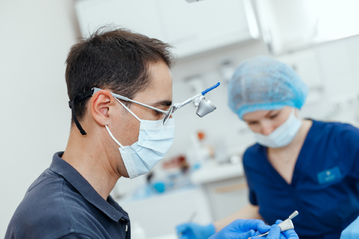 Фотография взята с сайта стоматологии Дмитрович Фэмили https://www.dmitrovich.ru/