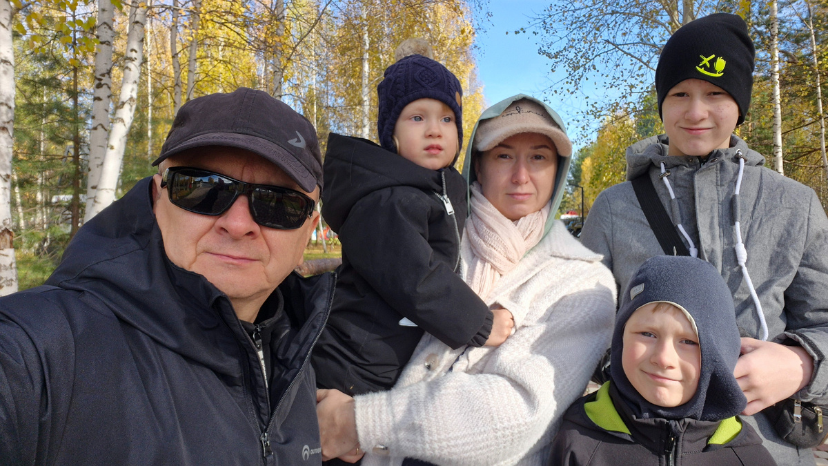 Прогулка, один из способов успокоить бурную энергию детей. 