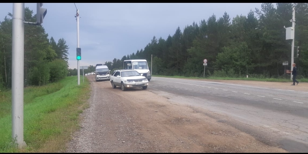 Наша машина и маршрутка.