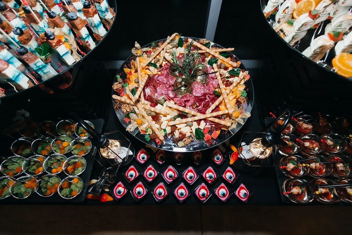 Фуршетное меню на Хэллоуин - shop.m-catering.ru