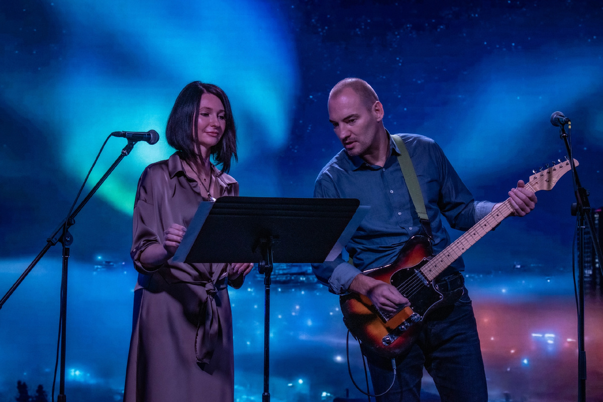 Дарья Высоцкая и Алексей Кольчугин. Вечер саунд-поэзии "Осознанные сны"