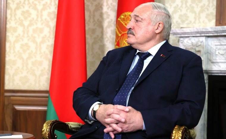    Александр Лукашенко приехал на саммит СНГ