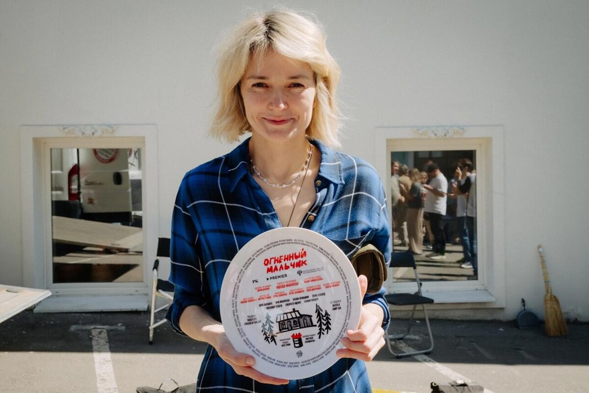    Надежда Михалкова на съемках фильма «Огненный мальчик» Кинопоиск