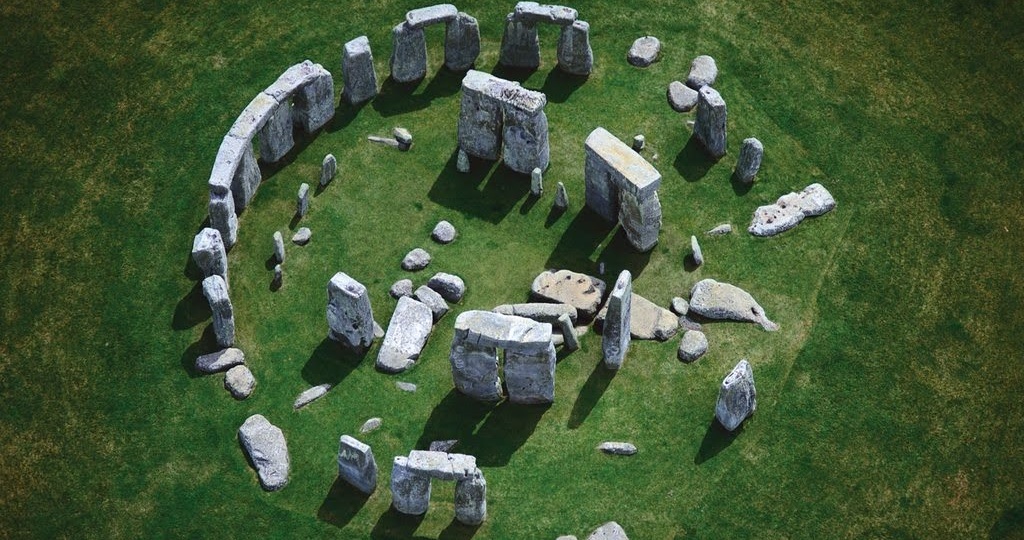 Откуда взялась скульптура? Стоунхендж и другие камни