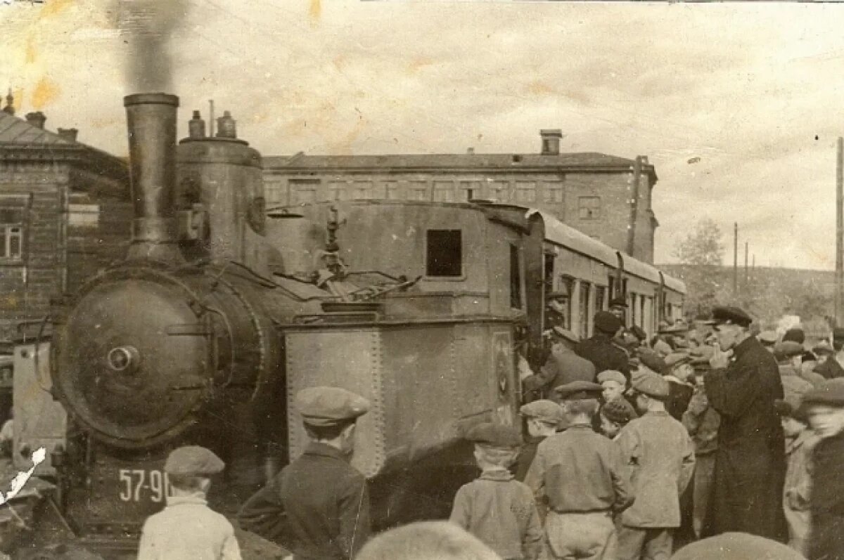    Хотя дорога и называлась «малой», работали ребята на ней по-взрослому.