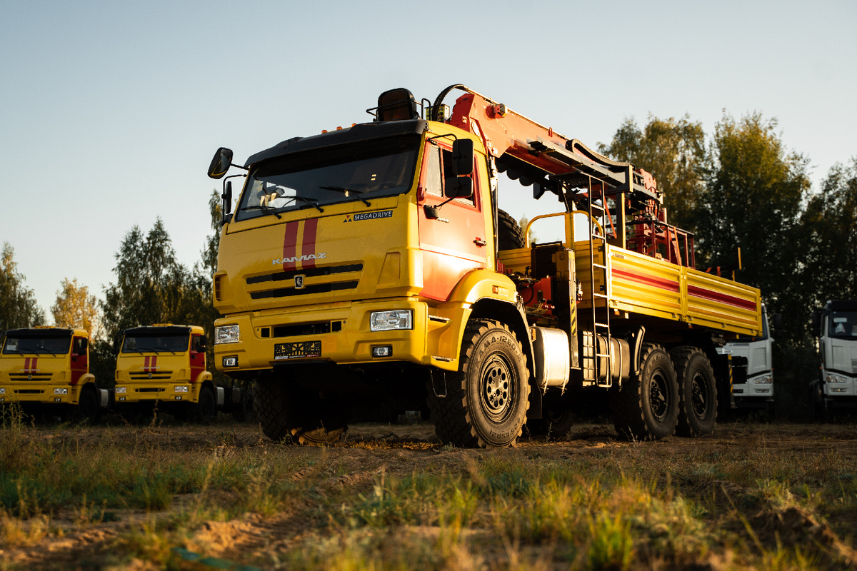 Манипулятор KANGLIM KS 2056 на шасси КАМАЗ 43118-50