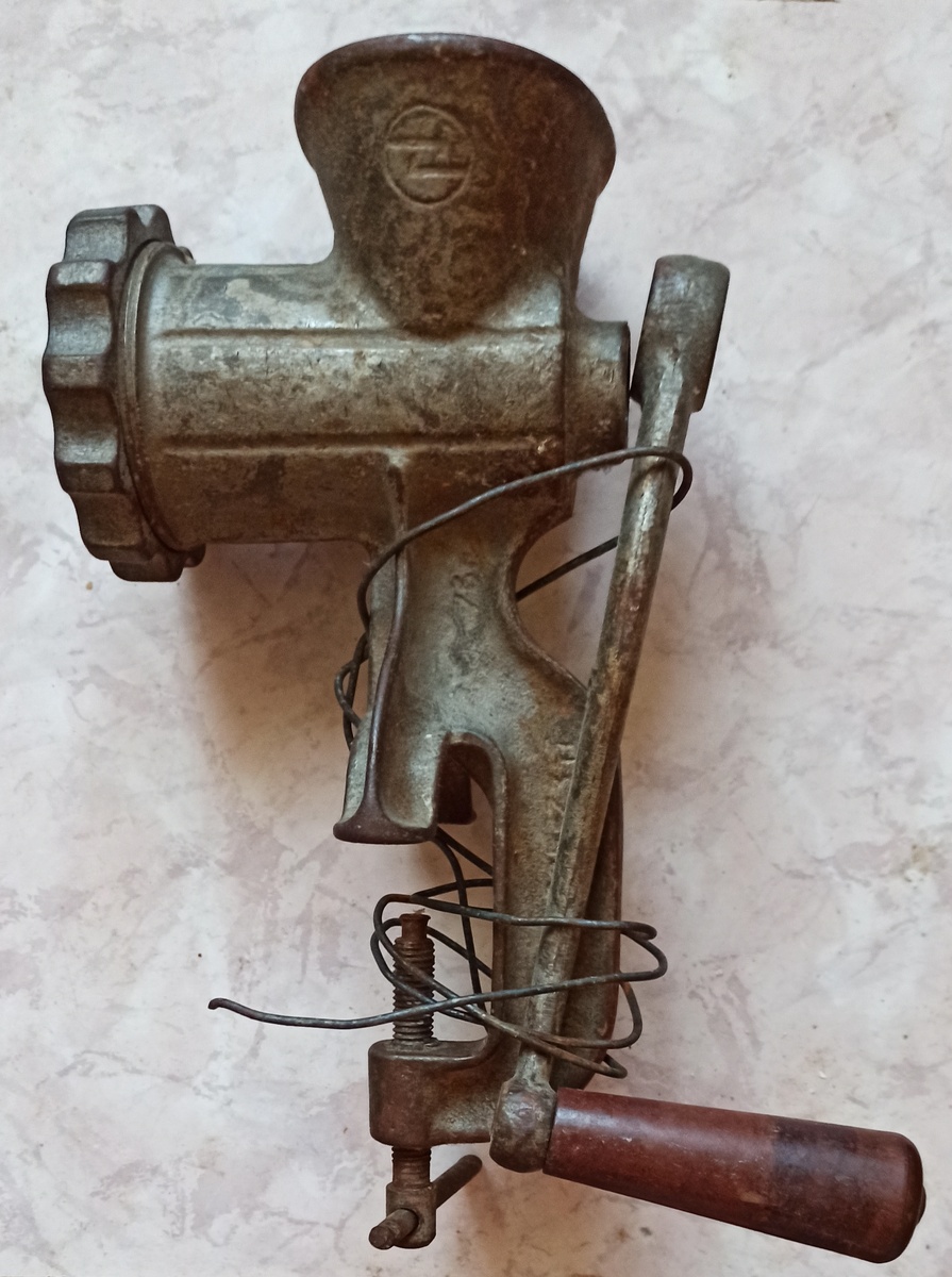 Фото автора. Сейчас пользуюсь электрической. 