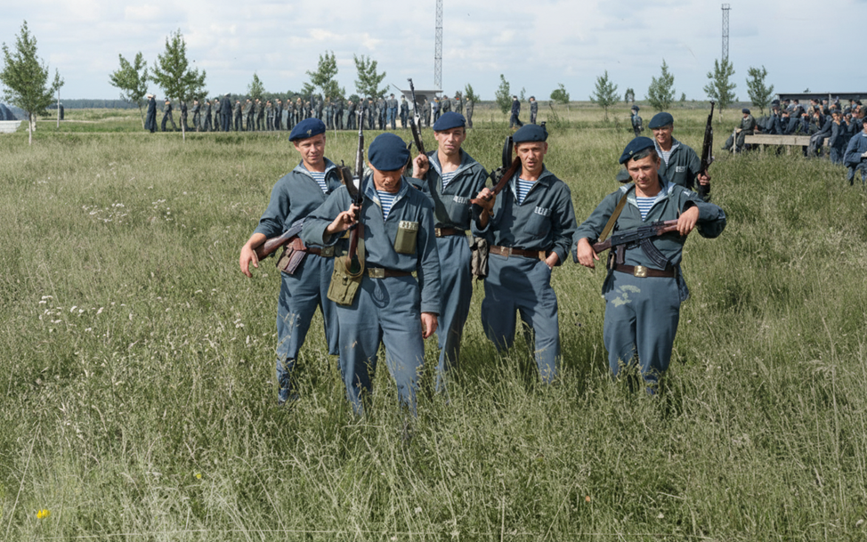 фото,ну что было под рукой. Морозов раскрашивал. кому интересно, обращайтесь и Вам раскрасят.