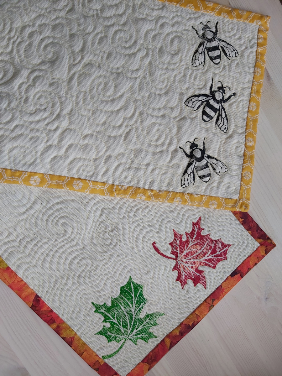 ланчматы со стежкой и штампами из линолеума