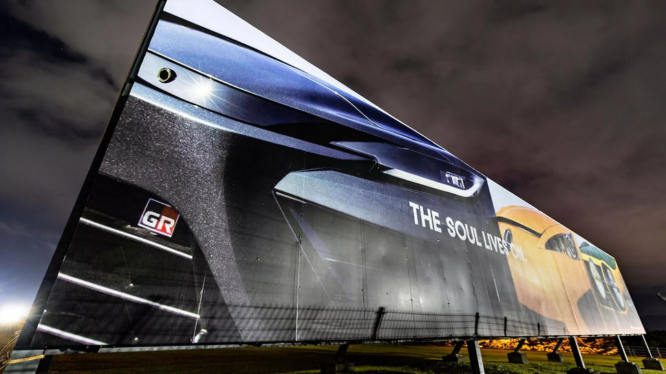 Тизер нового суперкара от Toyota.📷Фото: Toyota