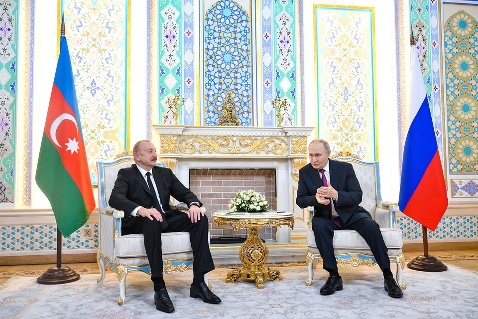    После беседы Владимира Путина и Ильхама Алиева все ждали освобождения российских журналистов и айтишников, схваченных в Баку REUTERS