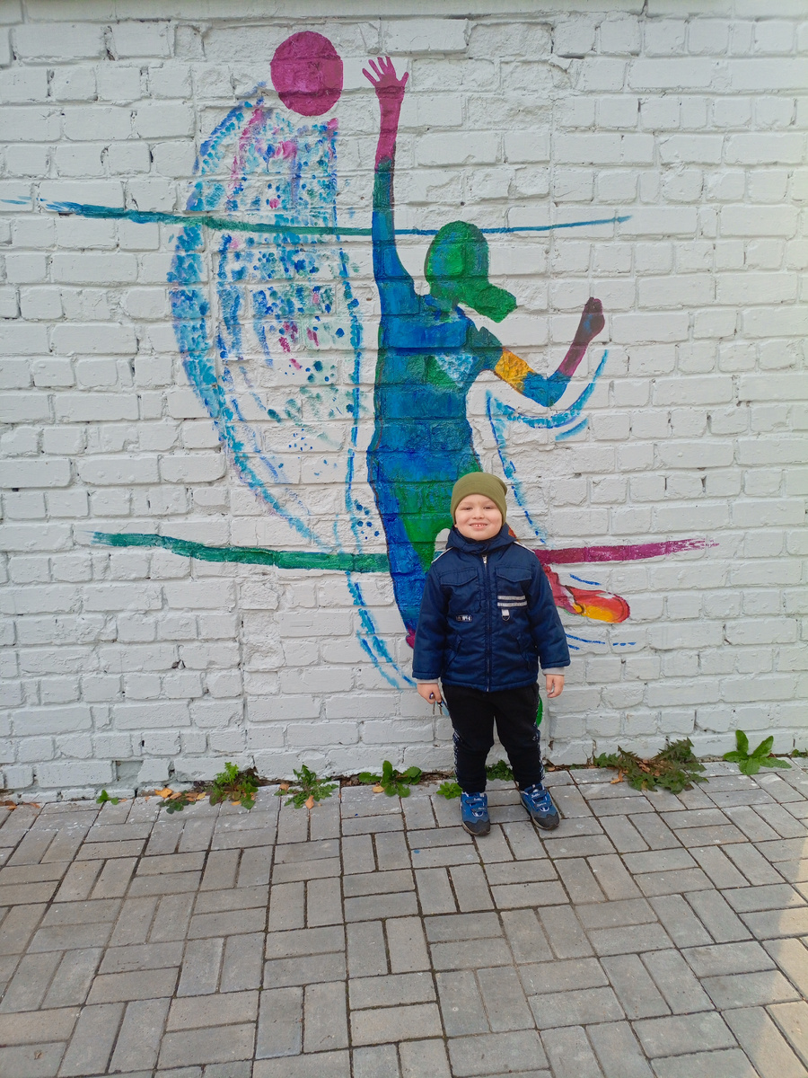 Довольный и это радует😜..