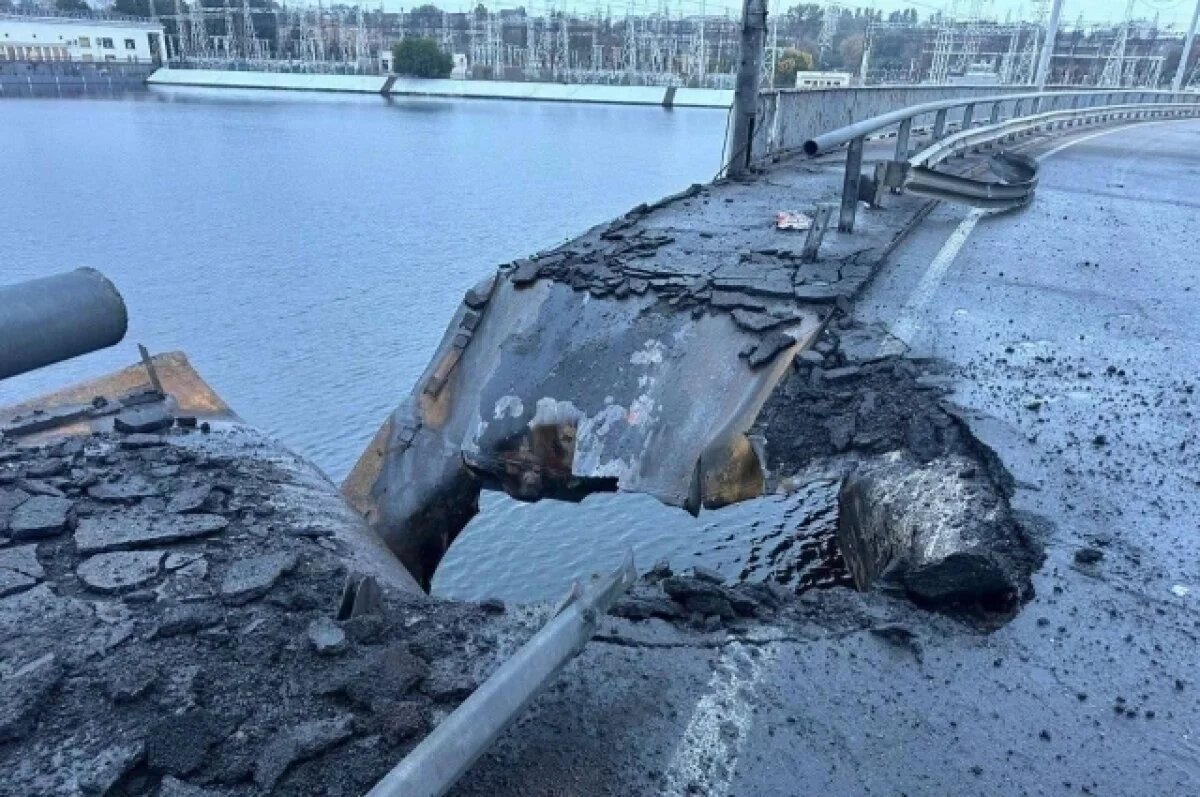    Один из прилётов по ДнепроГЭС.