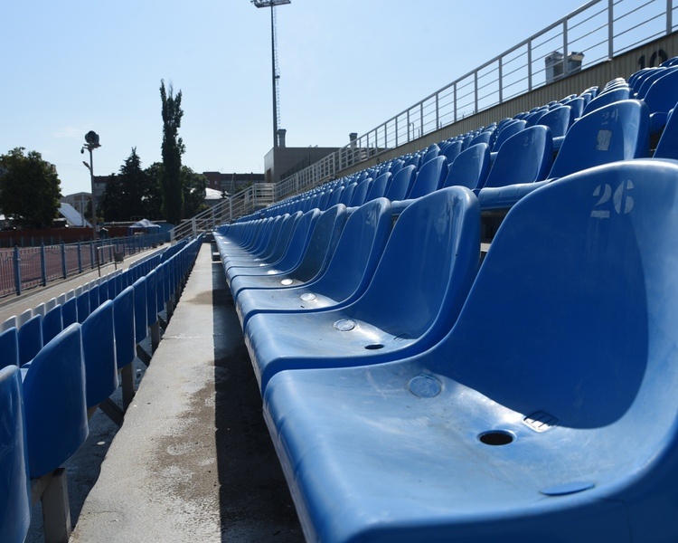     Курянки приняли участие на Кубке России по гонкам с препятствиями