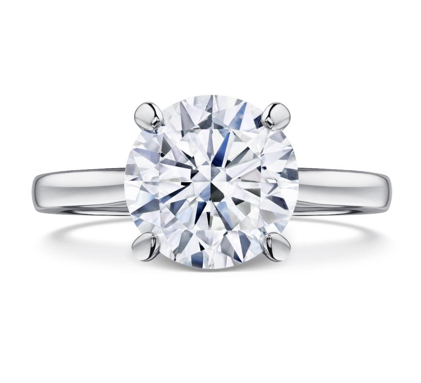 
Кольцо из белого золота 750 пробы с лабораторным бриллиантом 1,5 Ct