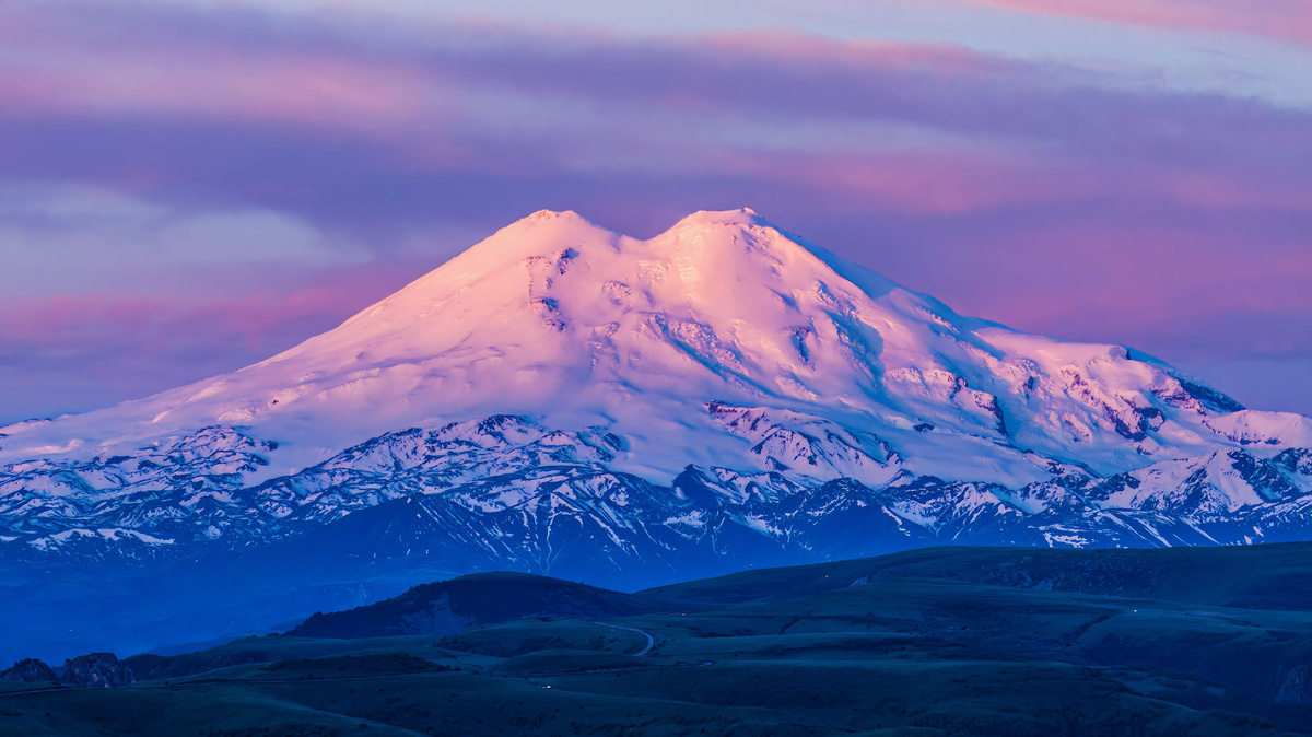 Рассветный Эльбрус. Фотоматериал: 35photo.pro