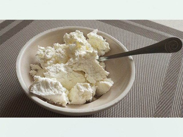 Творог немолочного происхождения поступил в соцучреждения Тверской области